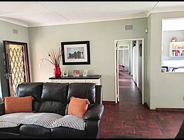 3 BEDROOM HOUSE FOR SALE IN PARKDENE